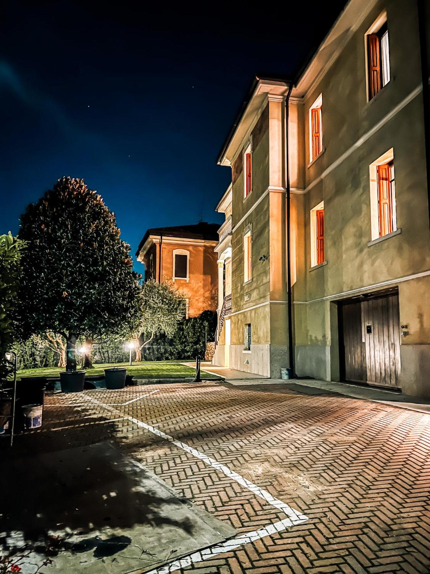 Naboo Verona Luxury Suites Exterior foto